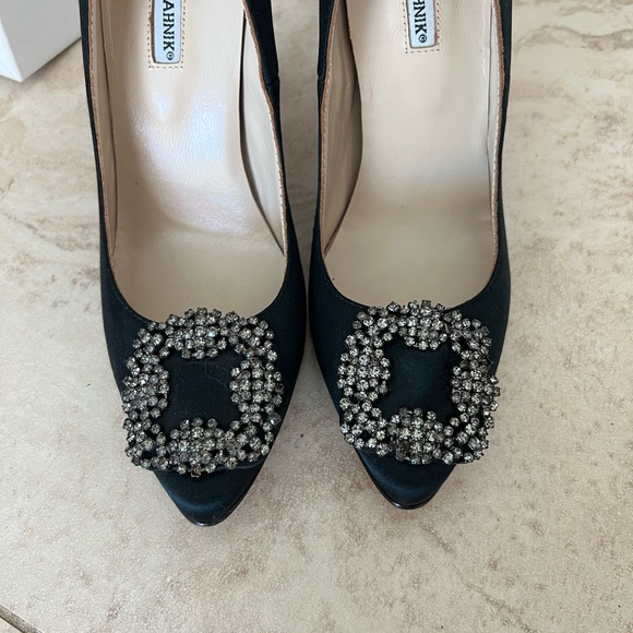 Manolo Blahnik Black Satin Heels with Embellished Toe Shoes - Picture 5 of 7